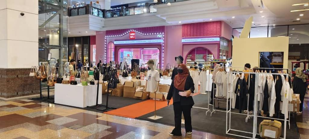 Sm Service At Times Square * Kuala Lumpur